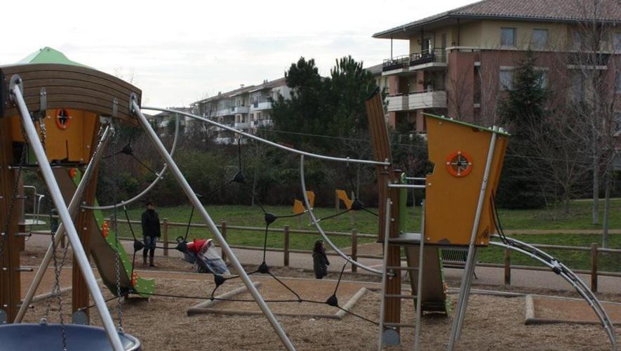 Appartement Entier T2 Avec Piscine Paradis Entierement Meuble Proche Metro Тулуза Экстерьер фото